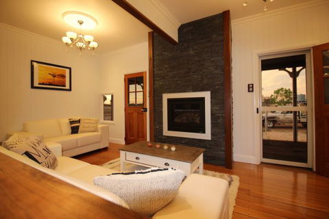 Shandonvale Station - Sydney 4u 6
