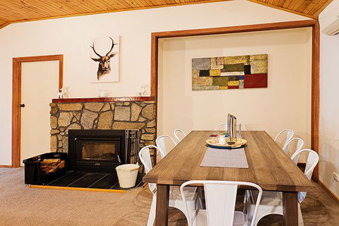 Snow Valley Lodge - Accommodation Sydney 3