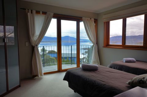 The Point Jindabyne - Sydney 4u 2