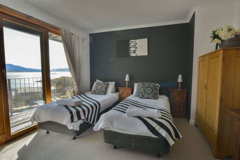The Point Jindabyne - Sydney 4u 3