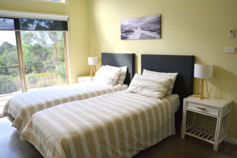 Tilba Coastal Retreat - Sydney 4u 4
