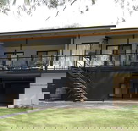 192 Page Drive Blanchetown -River Shack Rentals - Sydney 4u
