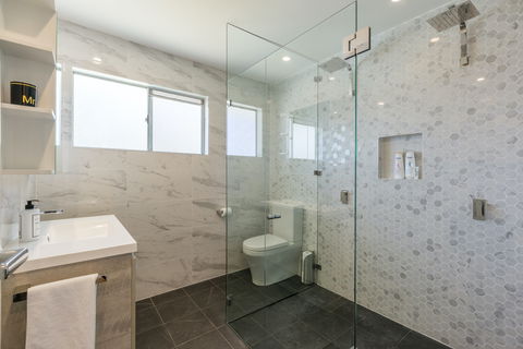 Amalfi Beach House - Sydney 4u 3