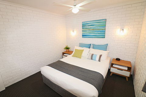 Aquarius Merimbula - Sydney 4u 2