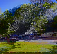 Ardern's Caravan Park Myrtleford - Sydney 4u