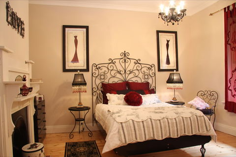 Azalea Cedar-Rose Villa - Sydney 4u 0