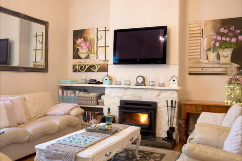 Azalea Cedar-Rose Villa - Sydney 4u 4