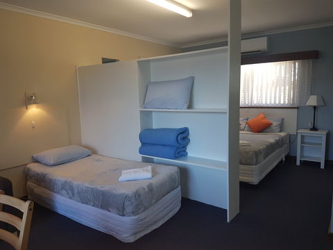 Beachport Motor Inn - Accommodation Sydney 0