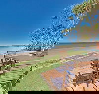 Beachfront Zilzie Holiday Home and Cottage - Sydney 4u