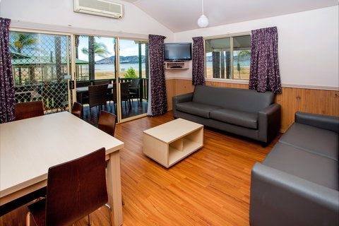 Discovery Parks - Lake Hume - Accommodation Sydney 4