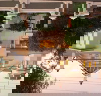 Eastern Beach Art House - Accommodation Sydney