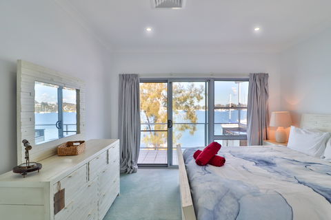 El Lago Jetty - Sydney 4u 4