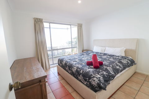 El Lago Jetty - Sydney 4u 5