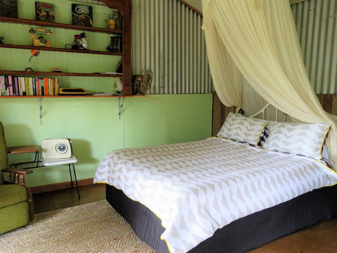 Fig Tree Retro Studio - Sydney 4u 4