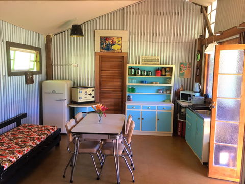Fig Tree Retro Studio - Sydney 4u 6