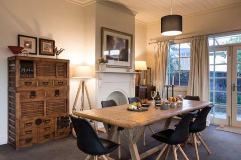 Frenchman's River - The Helmsman's House - Sydney 4u 3