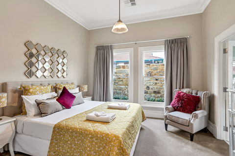 Grandview Accommodation - The Elm Tree Apartments - Sydney 4u 2