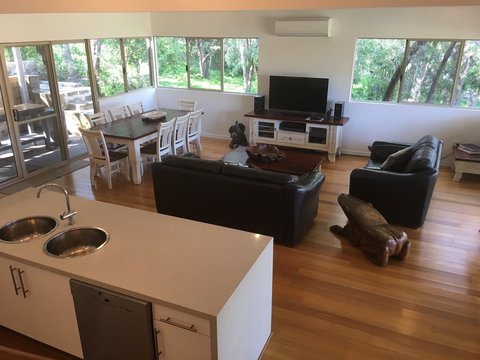 Kangaroo Hollow Preston Beach - Accommodation Sydney 0