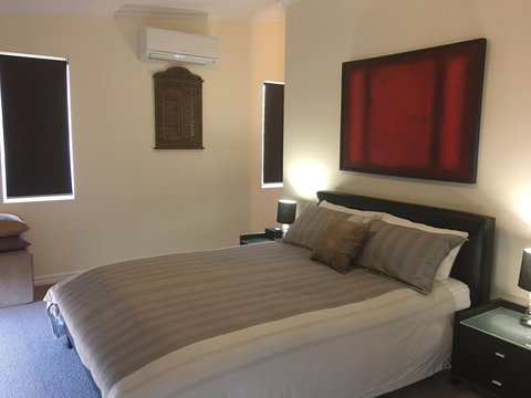 Kangaroo Hollow Preston Beach - Accommodation Sydney 3