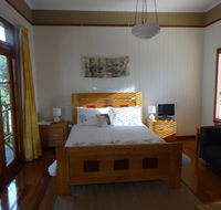 Le Piaf on Treasure Bed and Breakfast - Accommodation Sydney