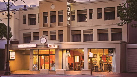 The OConnell Inn - Sydney 4u 1