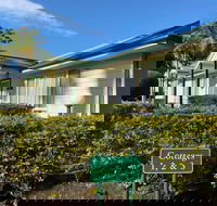 Obadiah Country Cottages - Sydney 4u
