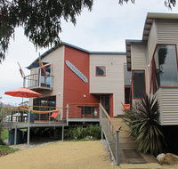 Point Break Binalong - Accommodation Sydney