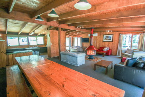 Sambar Lodge - Accommodation Sydney 5