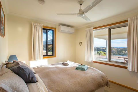 Southern Ocean Lookout - Sydney 4u 4