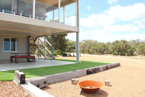 Southern Ocean Lookout - Sydney 4u 8