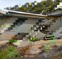 The Bird Hide - Sydney 4u