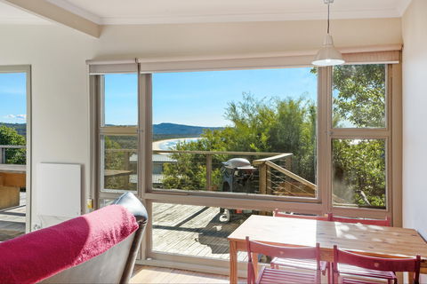 The Love Shack: Pambula Beach - Sydney 4u 4