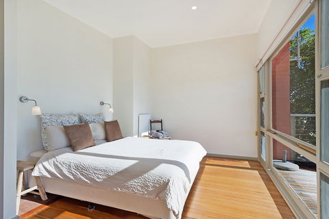 The Love Shack: Pambula Beach - Sydney 4u 7