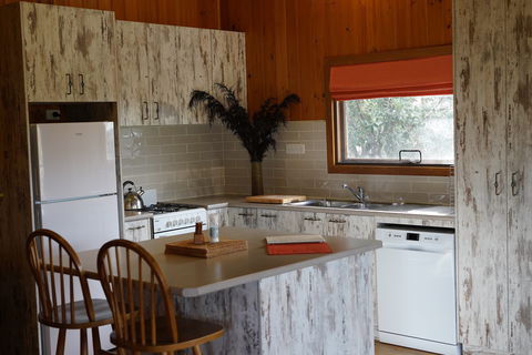 Tiandi Wildlife Sanctuary Farm Stay - Jambalaya Cottage - Sydney 4u 3