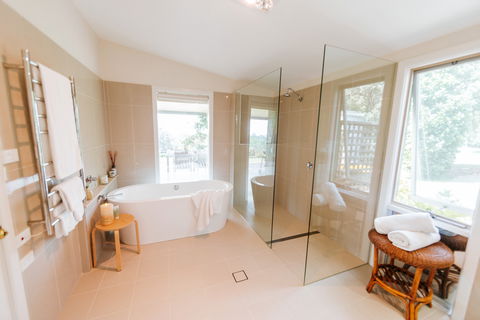 Yellow Dog Cottage - Accommodation Sydney 5