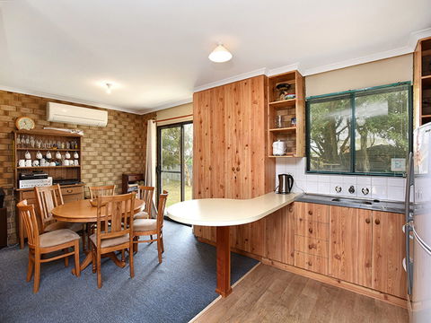 10 Breaker Court - Accommodation Sydney 2