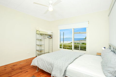 19 Investigator Crescent, Encounter Bay - Sydney 4u 3