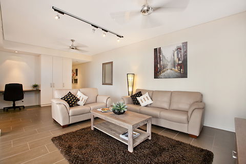 Ananya Executive - Sydney 4u 2