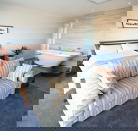 Captains At The Bay - Accommodation Sydney