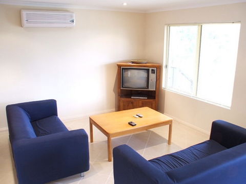 Carnegie House - Accommodation Sydney 1