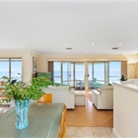 Century 21 SouthCoast: Hayman - Accommodation Sydney 2