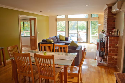 Chestnut Glade - Accommodation Sydney 3