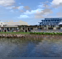 Coral Tree Lodge Tourist Park - Sydney 4u