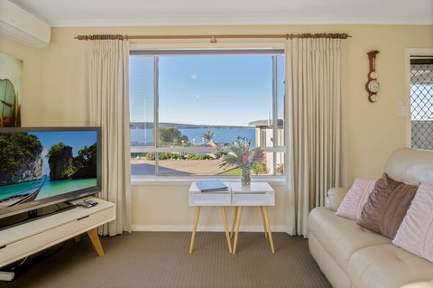 Eagle Heights Holiday Units - Scenic Unit - Sydney 4u 4