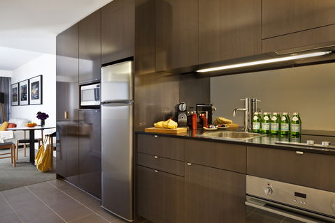 East Hotel + Apartments - Sydney 4u 1