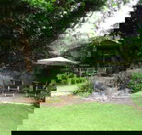 Edge of the Forest Motel and Cottage - Sydney 4u