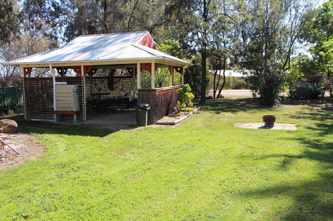 Everton Caravan And Tourist Park - Sydney 4u 8