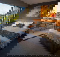 Gladstone Reef Hotel - Sydney 4u