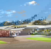 Lakeside Lodge Lake Cathie - Accommodation Sydney