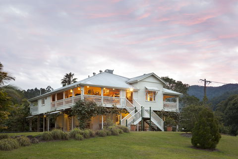 Mavis's Kitchen And Cabins - Sydney 4u 1